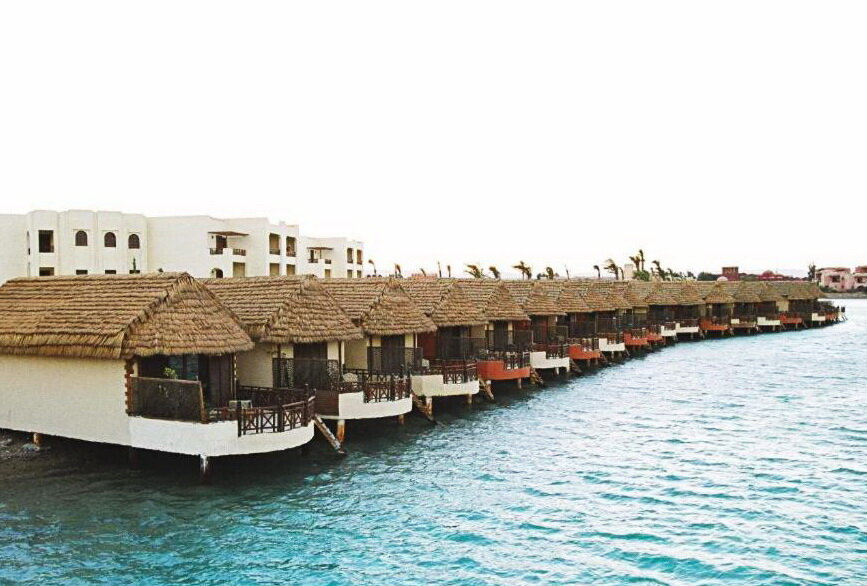 Bungalows resort el gouna. Панорама бунгало резорт эль гуна. Bungalows resort el gouna. Эль гуна египет. Египет эльгуна отель панорама бунгало.