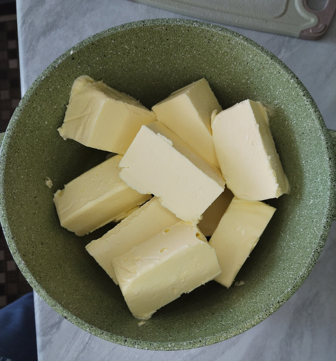 Нарезанное масло