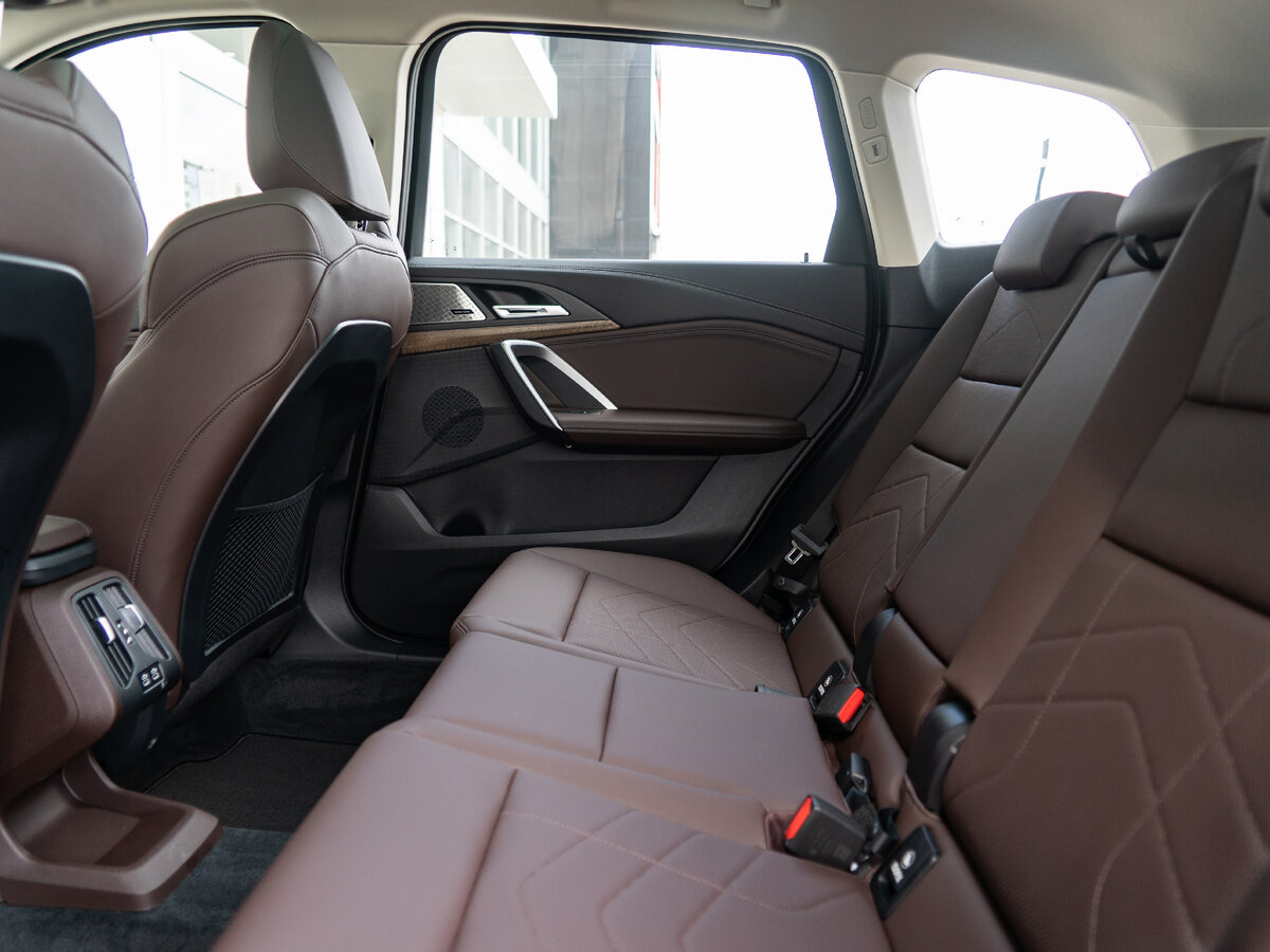 BMW X1 Long, 2024. Интерьер. Листайте галерею.