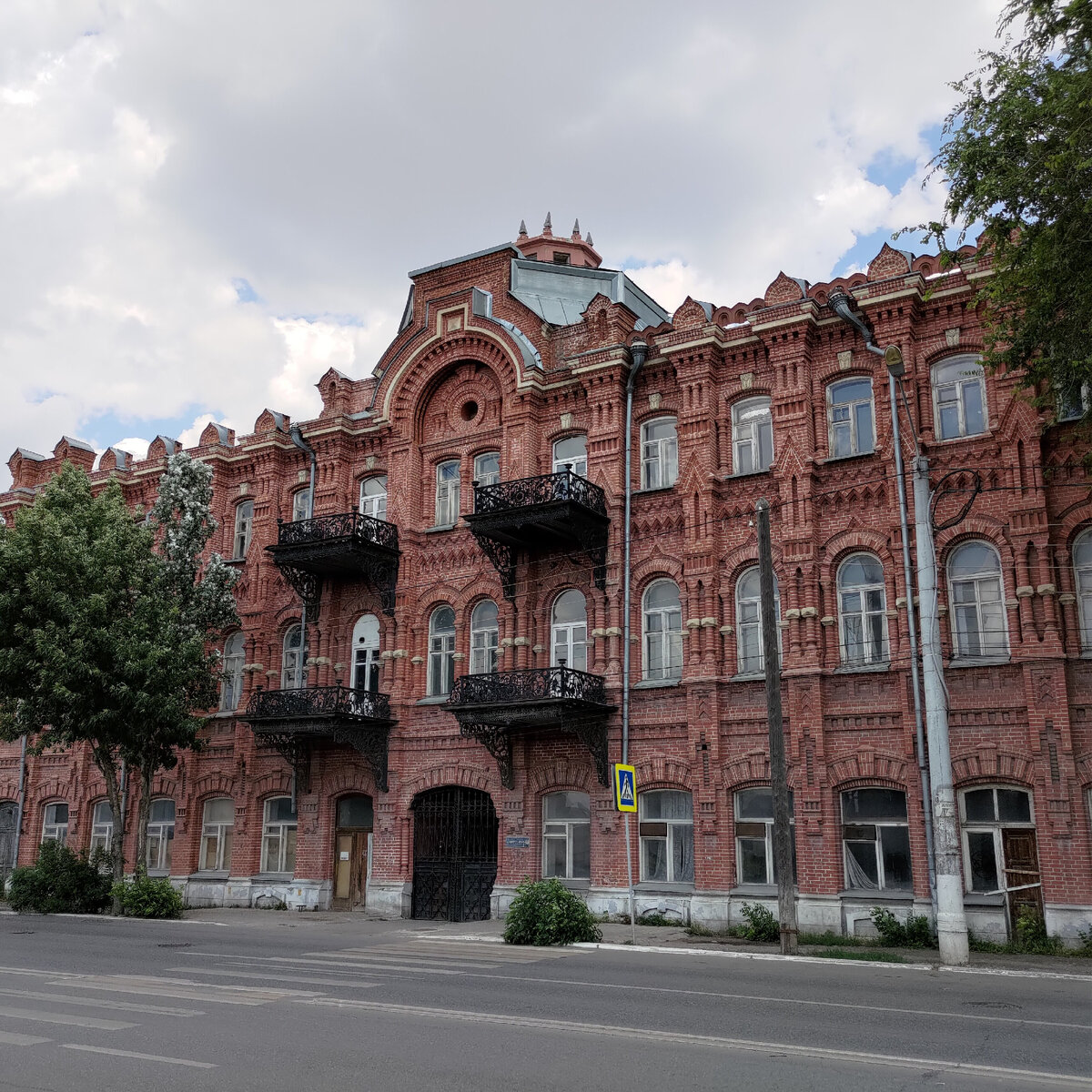 https://avatars.dzeninfra.ru/get-zen_doc/271828/pub_6603dfbfd1980823bab1fcac_6603e18b3de7862a70987ec6/scale_1200