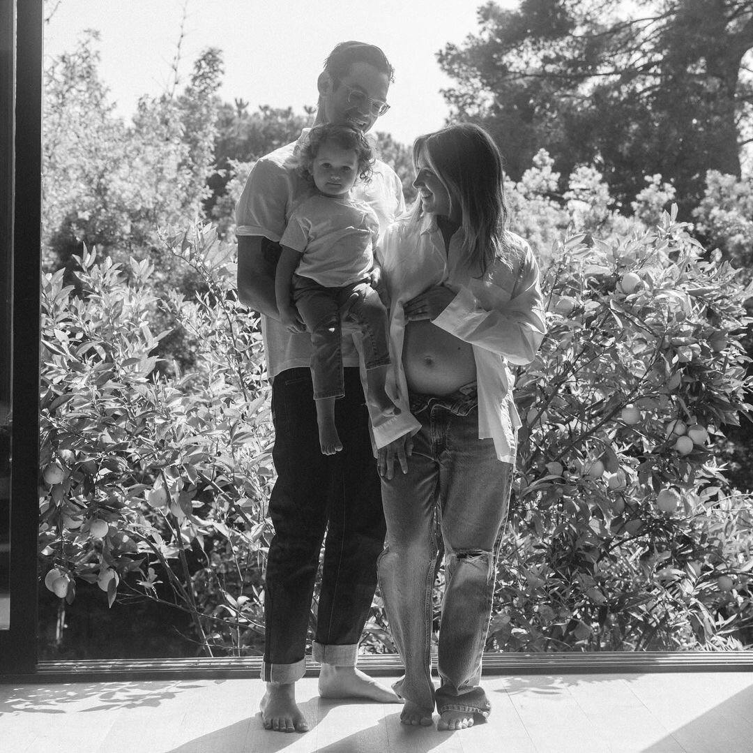 Кристофер Френч и Эшли Тисдейл с дочкой Джупитер