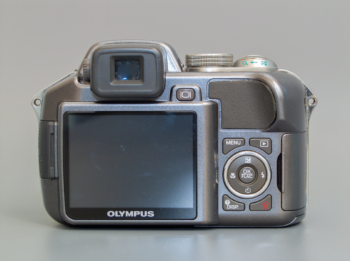 Olympus SP-550 UZ