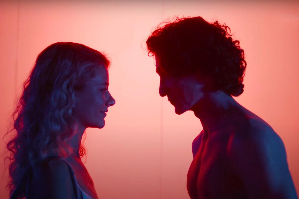 Киностудия им. М. Горького; ООО «МАЙВЭЙСТУДИЯ»📷Кадр из фильма «Как я встретил ее маму»