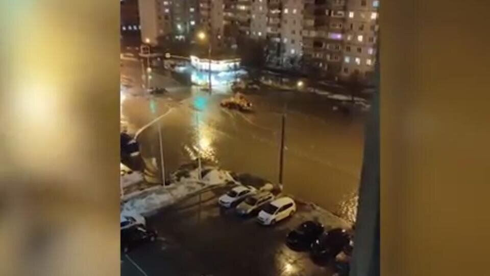 переместился в девушку. переместился в девушку. во время грозы (2018). переместился в девушку. рэйчел билсон телепорт.