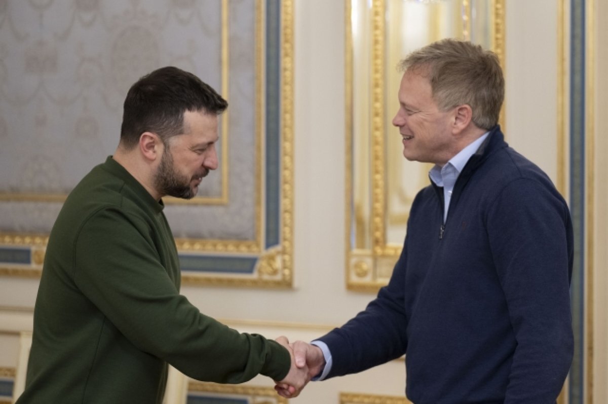    Министра обороны Британии обвинили в жульничестве ради помощи Украины