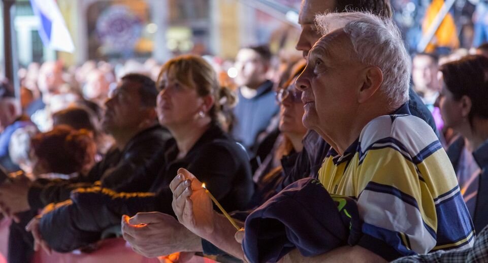    Сербы на памятном мероприятии, посвященном 25-летней годовщине бомбардировок НАТО / Shi Zhongyu / XinHua / Global Look Press