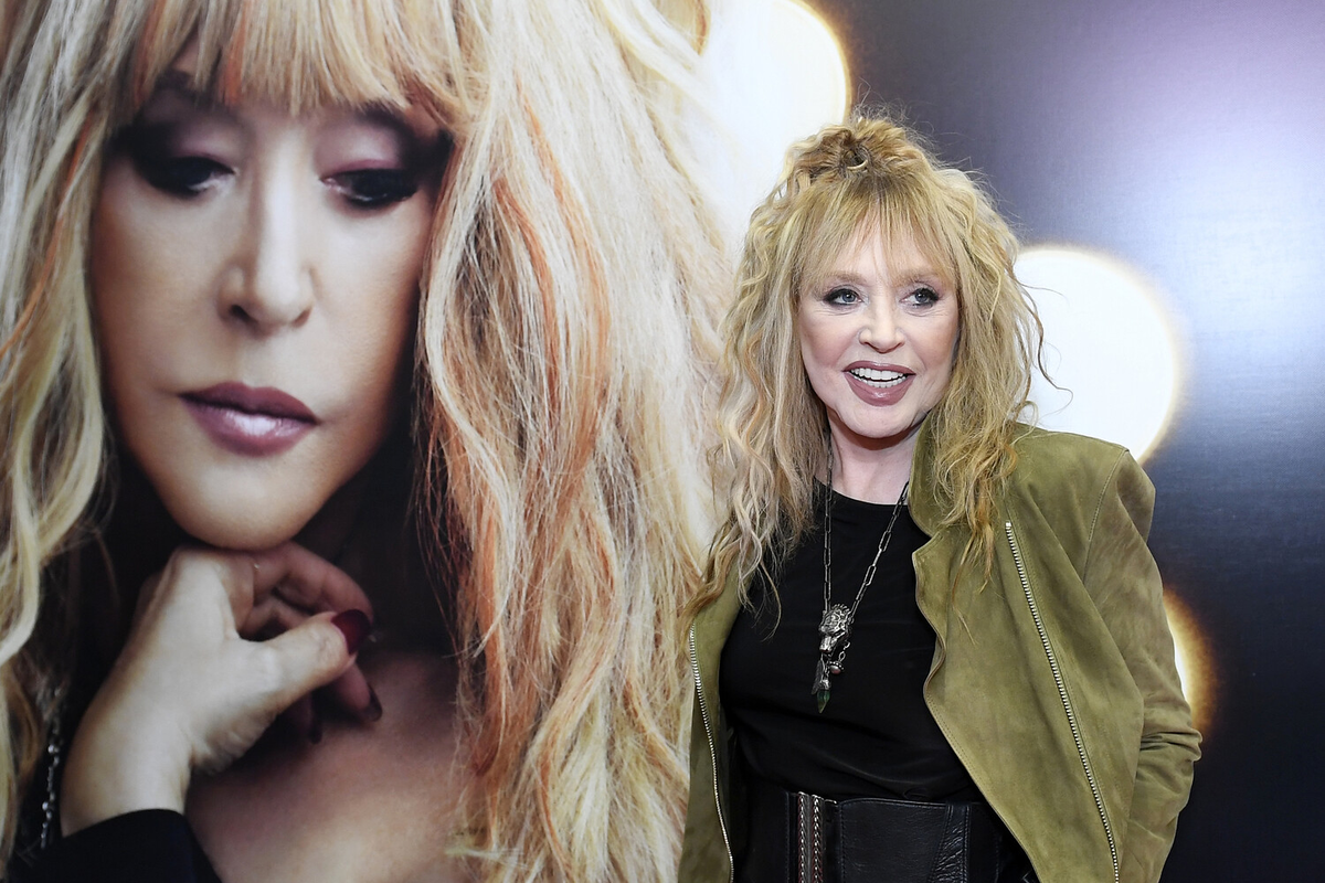 текст песни аллы пугачевой. пугачева песни текст. пугачева песни текст. текст песни не беспокойся за меня пугачевой. лето ах лето пугачева.