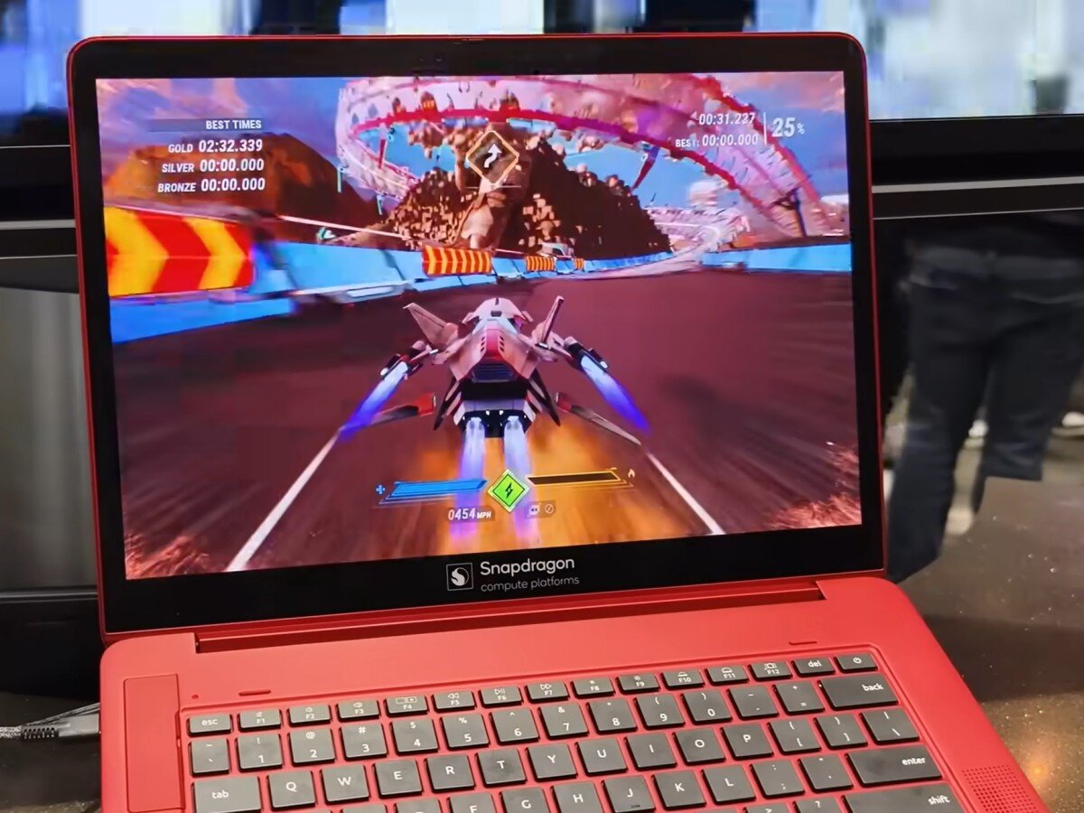    Ноутбук на Snapdragon X Elite испытали в играх и сравнили с Intel Core Ultra [ВИДЕО]