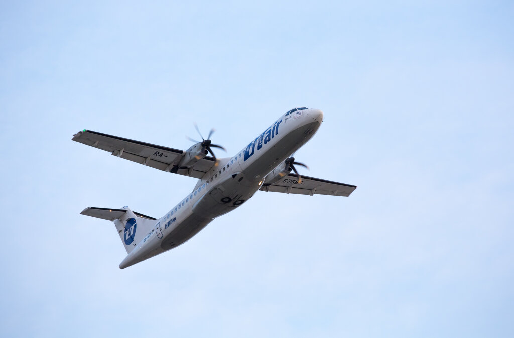    У самолета Utair, направлявшегося в Сургут, загорелась стойка шасси