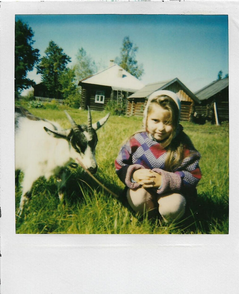 Это я у бабушки.