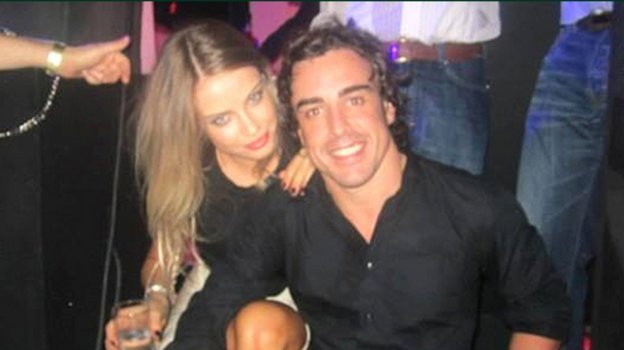 Ксения Чумичева и Фернандо Алонсо. Фото Соцсети