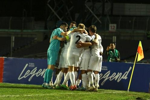 Футболисты сборной Кыргызстана. Фото из Telegram-канала Кyrgyz kurama