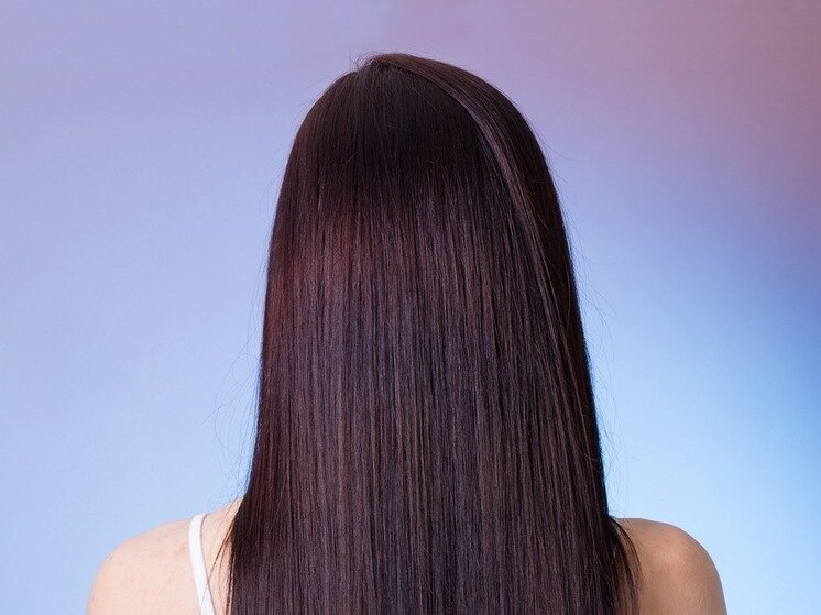 Как называется выпрямление волос. Кератиновое выпрямление волос. Как называется выпрямление волос. Волосы после кератинового выпрямления. Выпрямление волос кератином.