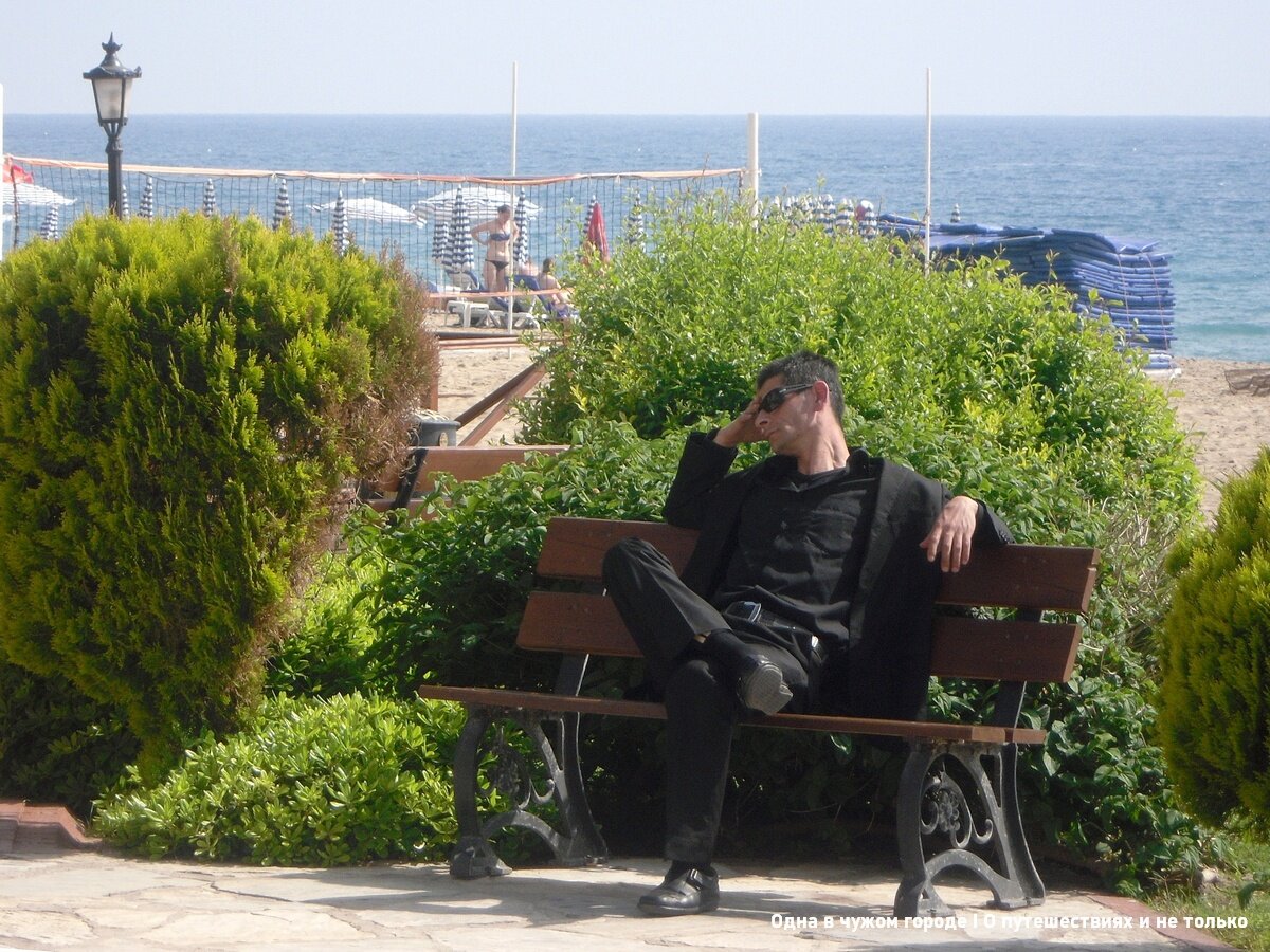 Но готовимся к отпуску не только мы, но и многочисленные мошенники и курортные воришки. Вместе с читателями блога разбираемся, как не попасть в их хищные лапы и не испортить свой отпуск. 