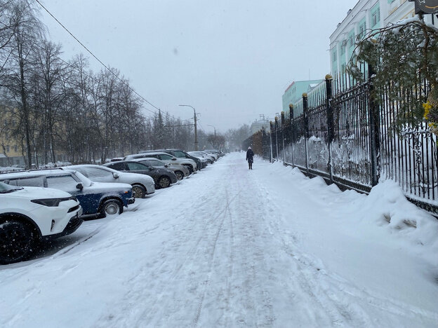    Кировскую область засыпало снегом. Фотолента