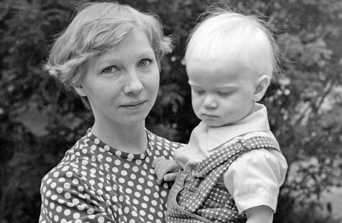 Дмитрий Хрусталев с мамой