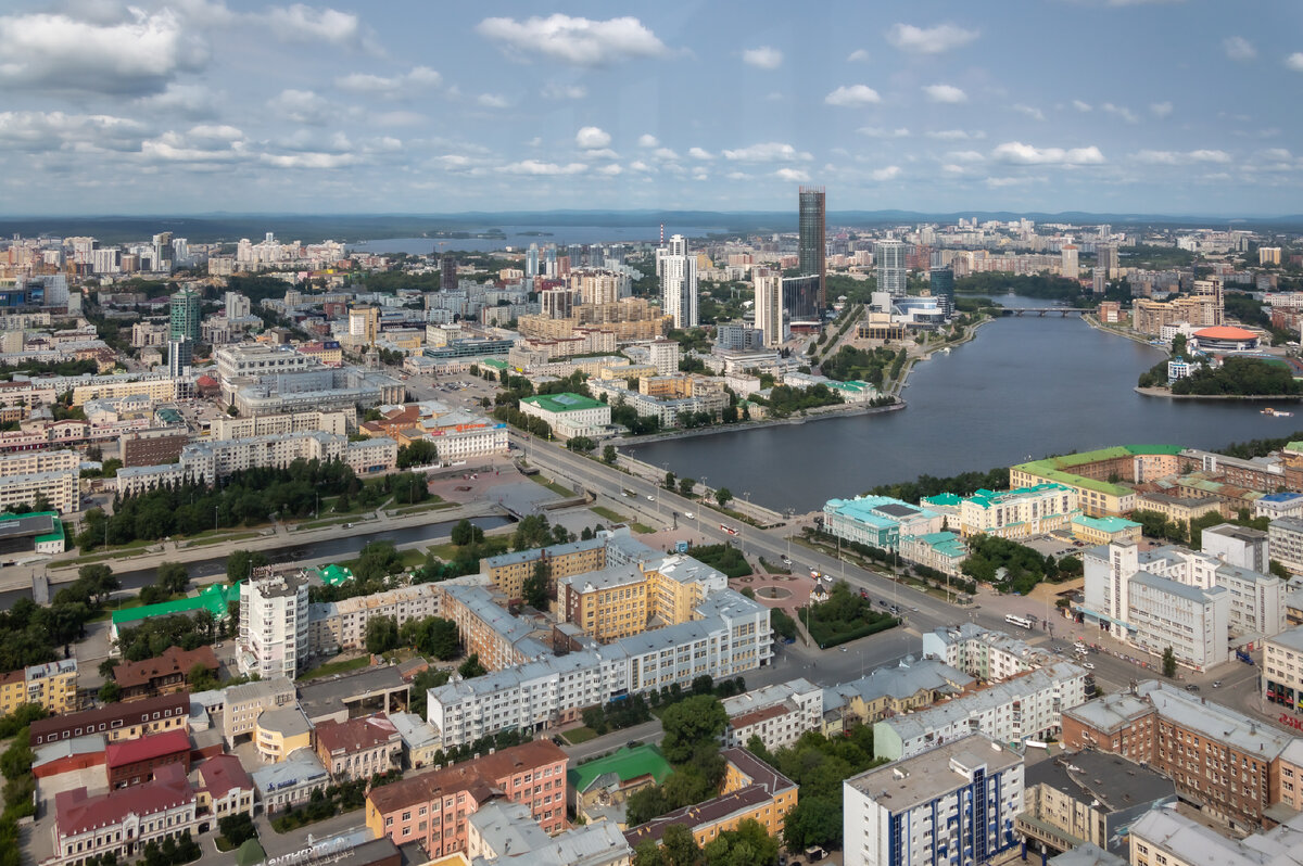 Река Исеть в городском пространстве 