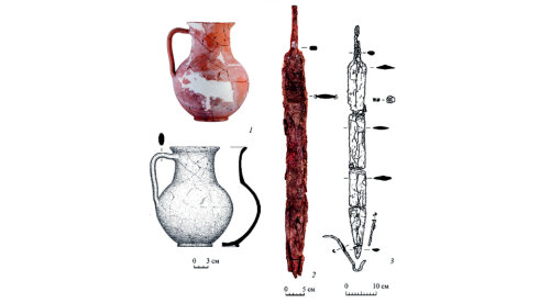 Артефакты из мужского погребения. 1. Кувшин красноглиняный. 2. Меч с остатками ножен. 3. Железный меч из погребения в Иерихоне. 
Владимир Маслов и Павел Успенский / Краткие сообщения Института археологии, 2024. 