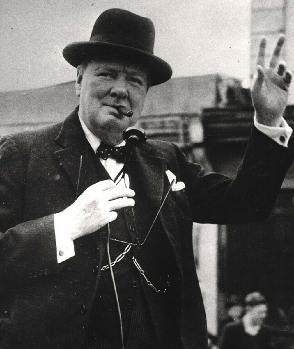 Sir winston churchill. Уинстон Черчилль. Черчилль премьер-министр Великобритании. Уинстон Черчилль фото.