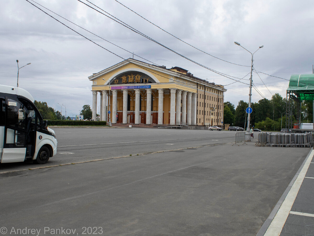 Музыкальный театр