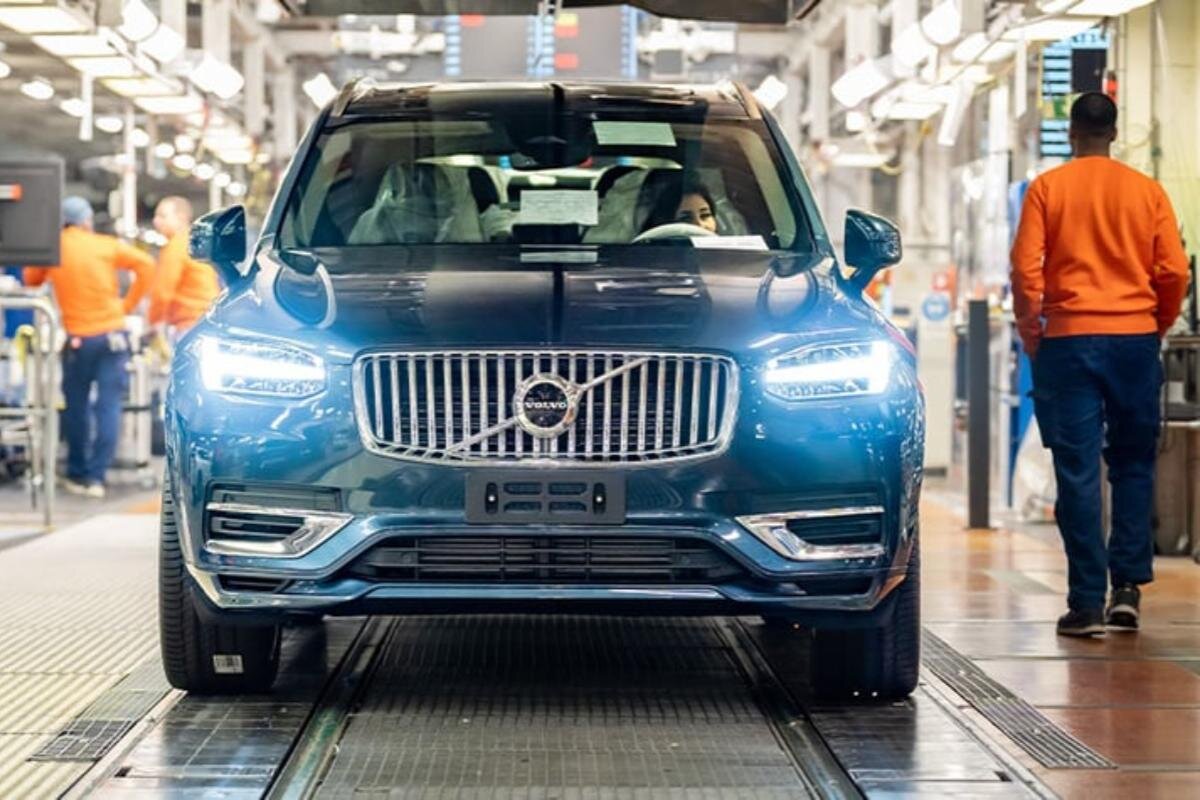 Volvo выпустила последний автомобиль с дизельным двигателем – XC90 для  музея | Tochka.by | Дзен