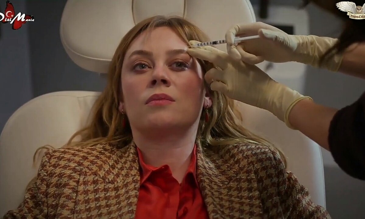 Фото из сериала "Бахар"