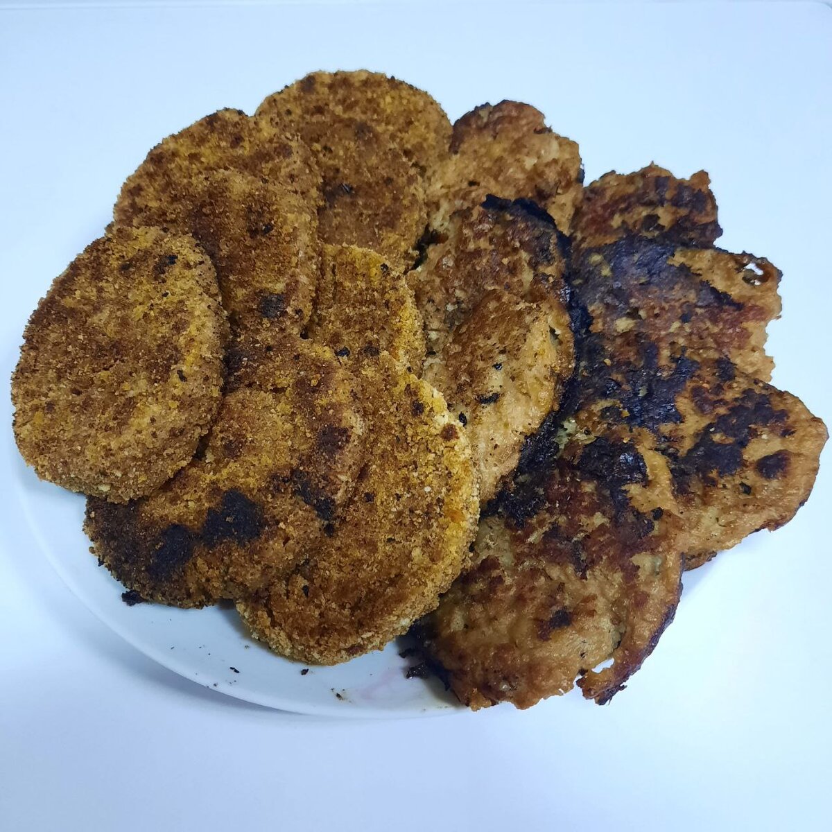 куриная котлета для бургеров рецепт. соль на 1 кг фарша для котлет. сколько фарша нужно на 1 котлету. сколько фарша нужно на 1 котлету. котлеты пропорции.