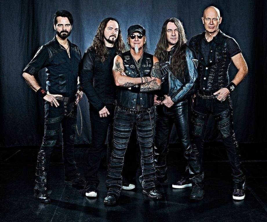 Фото офицеры из клипа. Рок группа песня офицеры. Песни про офицеров. Офицеры от героев былых времен. Инди рок 2000.