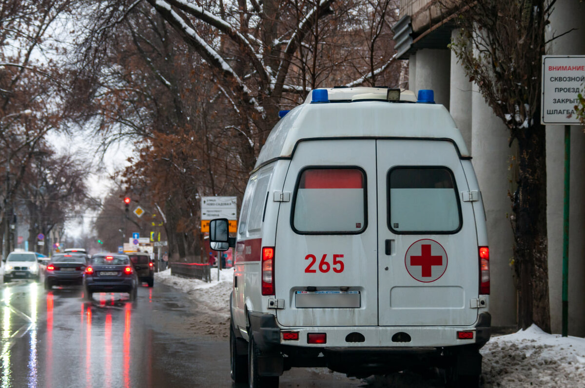 Способ спасти жизнь человеку при сердечном приступе: нужно знать каждому |  УРАЛИТИ | Дзен