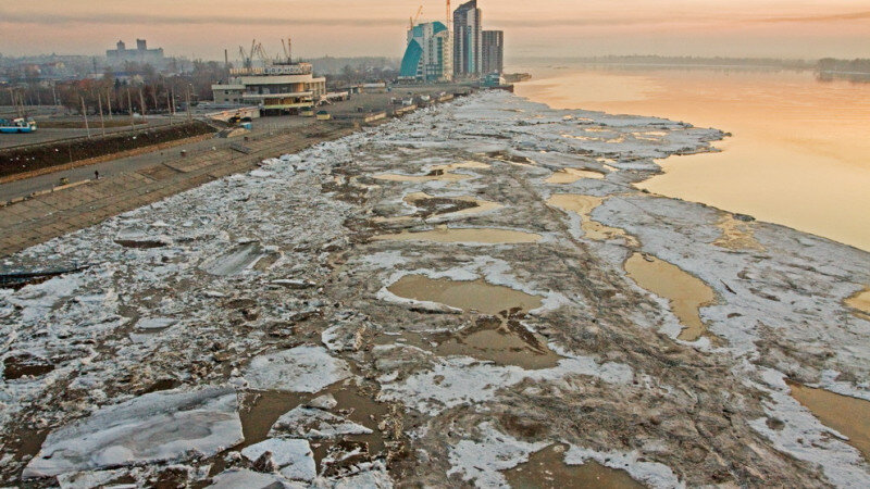     Ледоход на Оби, 2010 год. Михаил Хаустов