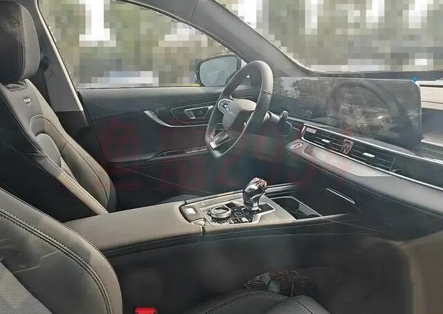 На фото из соцсети: Салон кроссовера Chery Tiggo 7 с автоматической трансмиссией