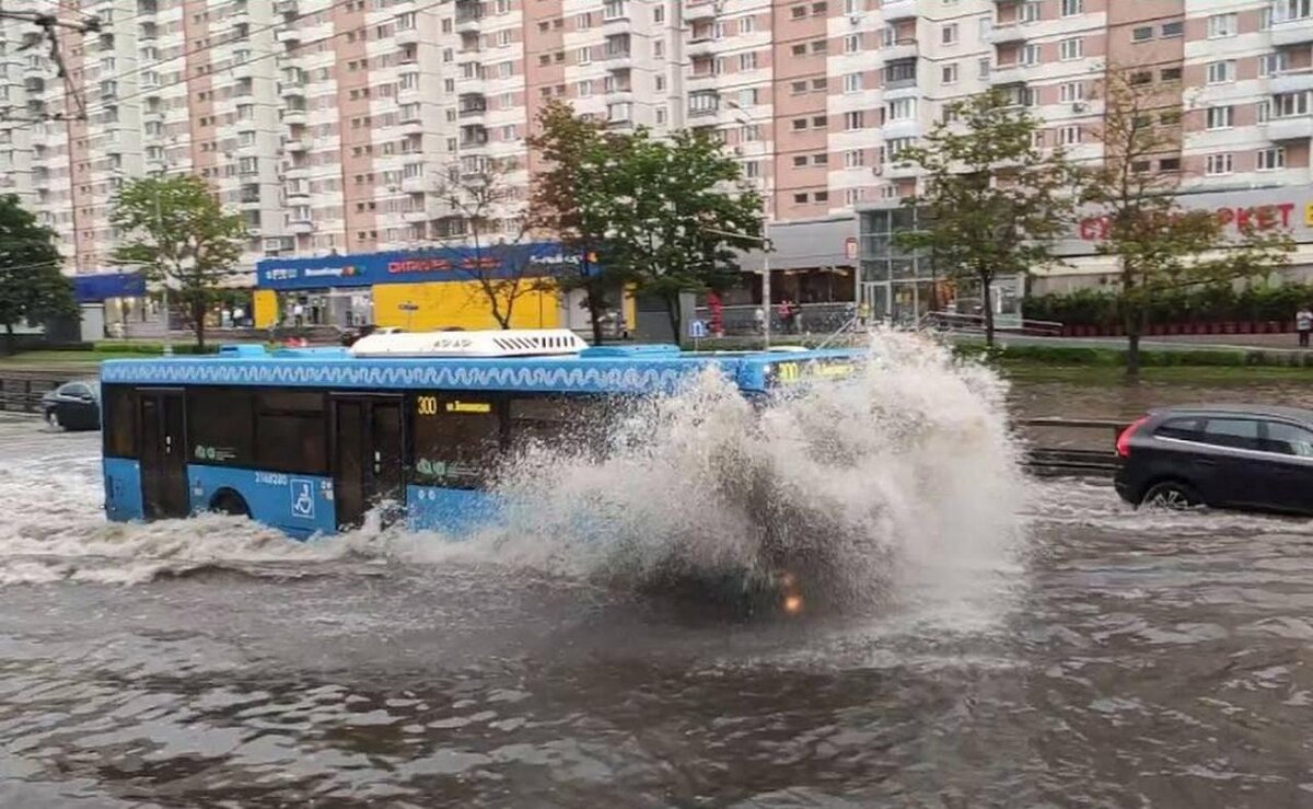 Потоп после дождя в Москве, лето 2021 года. Фото из открытых источников в сети Интернет