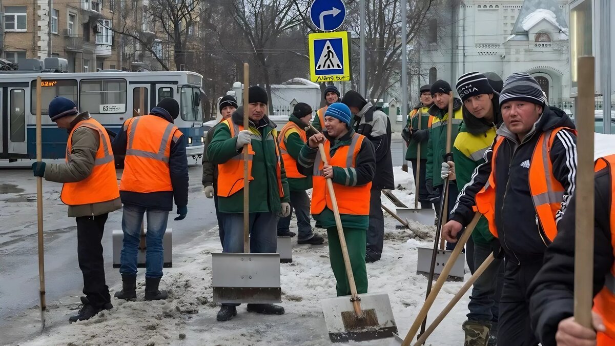 Дилемма российских таджиков: почему на родине в Таджикистане их не ждут |  НОВЫЕ ИЗВЕСТИЯ | Дзен