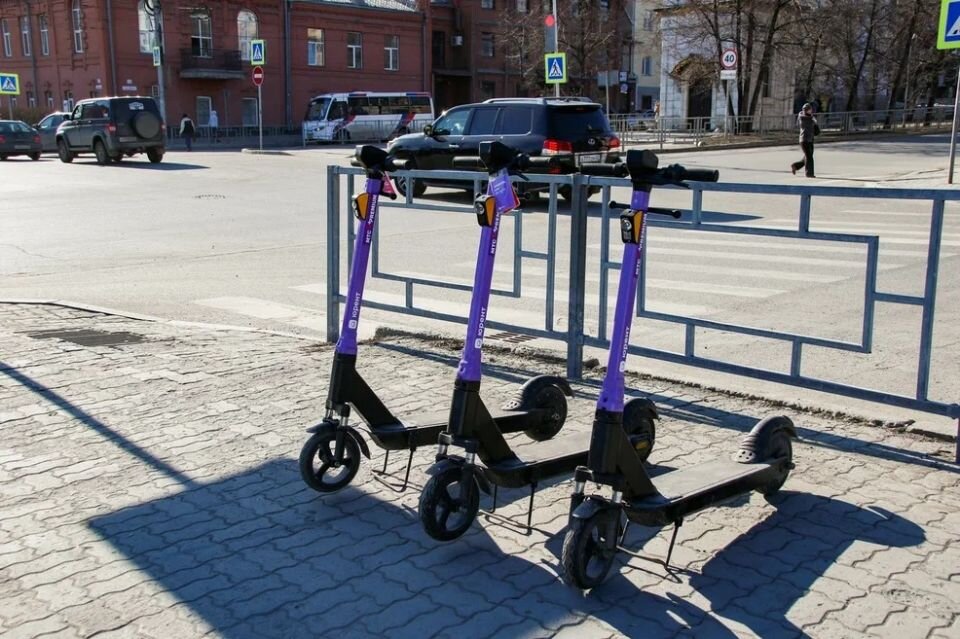    Электросамокаты в Барнауле. Источник: Виталий Барабаш