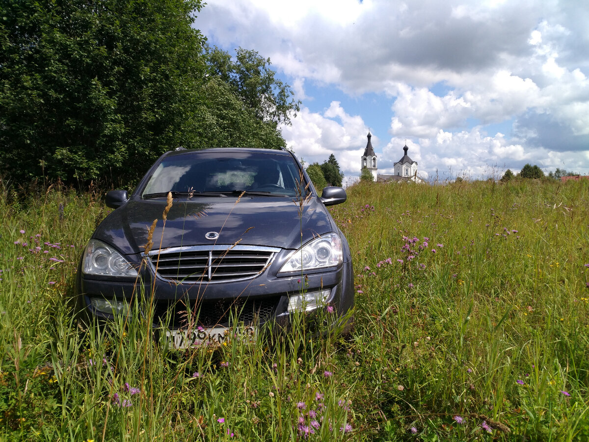Тот самый Ssang Yong за неделю до продажи. Тогда я ещё и не знал, что через неделю у меня будет другая машина...