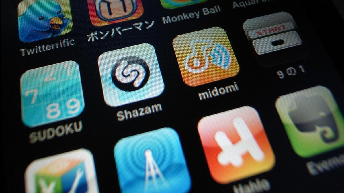    Среди значков приложений Midomi и Shazam:Flickr/Ryoichi Tanaka
