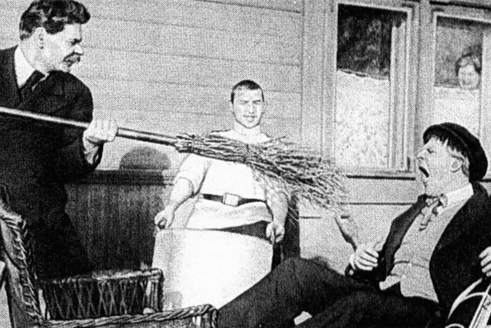    Когда он был искренен? Никто не ответит на это, положа руку на сердце.