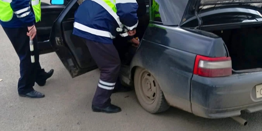 Что можно и что нельзя инспектору ГИБДД при проведении досмотра автомобиля, как правильно должен проводить досмотр транспортного средства