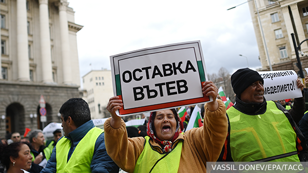     Фото: VASSIL DONEV/EPA/ТАСС   
 Текст: Дмитрий Бавырин