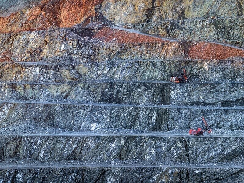 Добыча нефти во вьетнаме. Юганскнефтегаз месторождения. Шестаки кемеровская область. Березовский рудник. Ооо рн юганскнефтегаз месторождения.