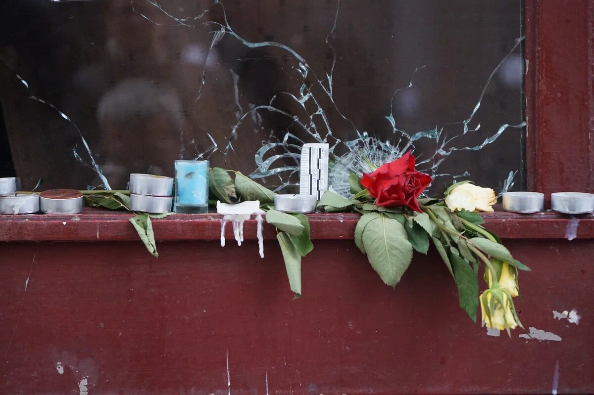    Россия скорбит по убитым в теракте. Фото: freepik.com.