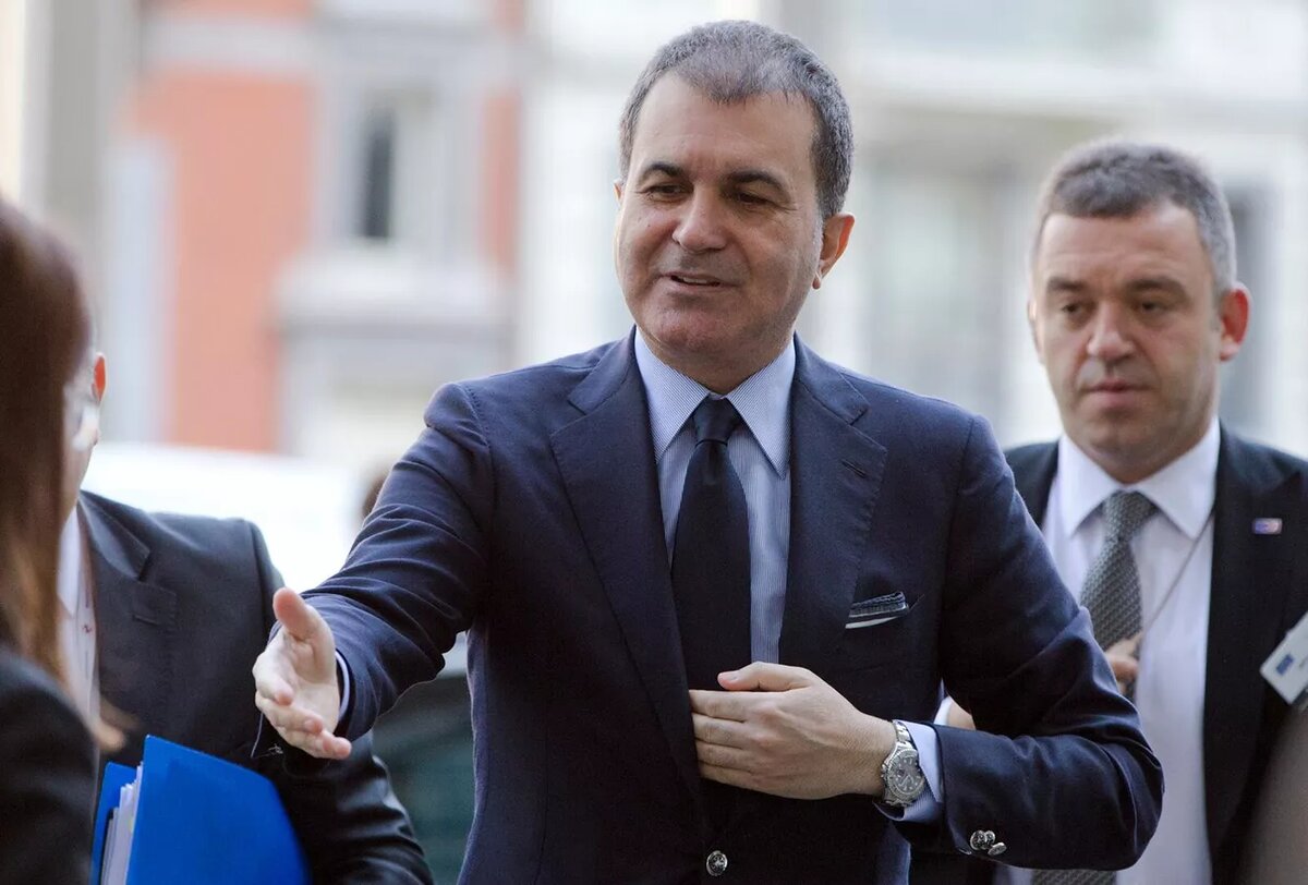 © AP Photo / Virginia Mayo