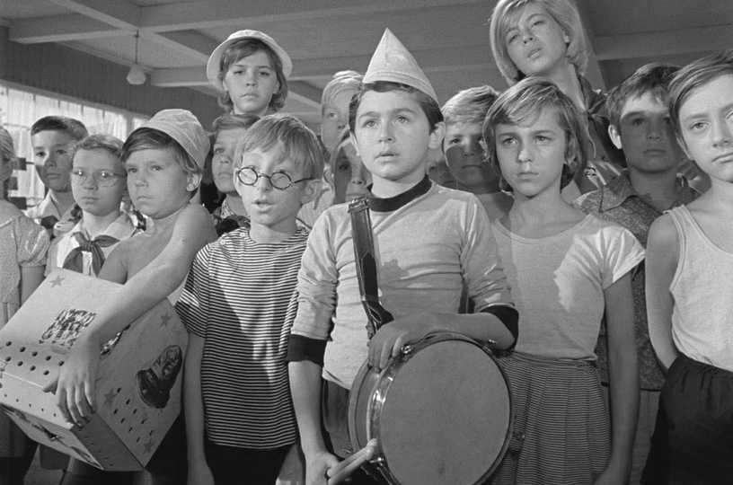 Детский или "недетский" фильм о пионерском лагере