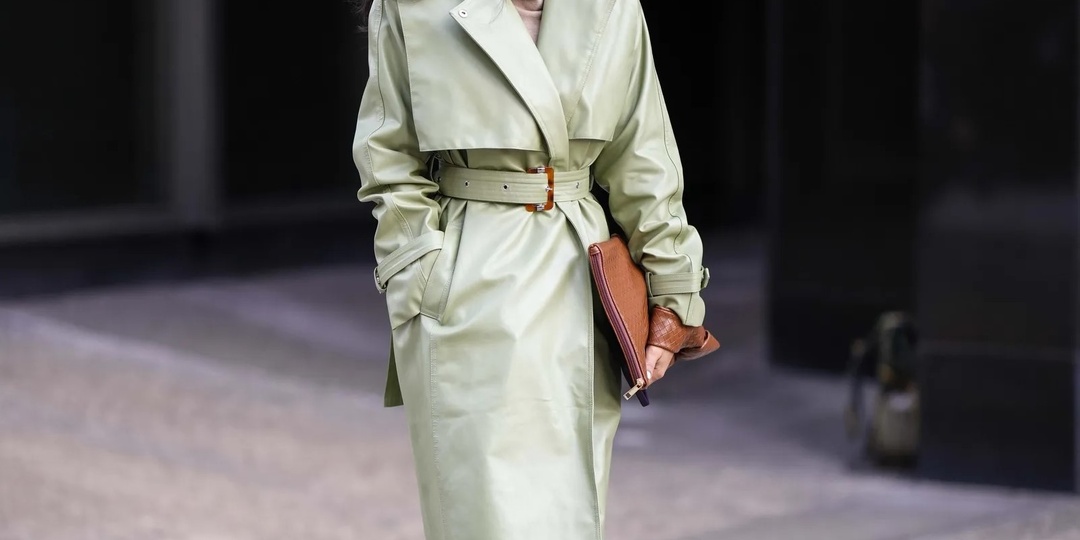 Что надеть на работу, на прогулку и на свидание весной: тренч – стильный любимчик моды