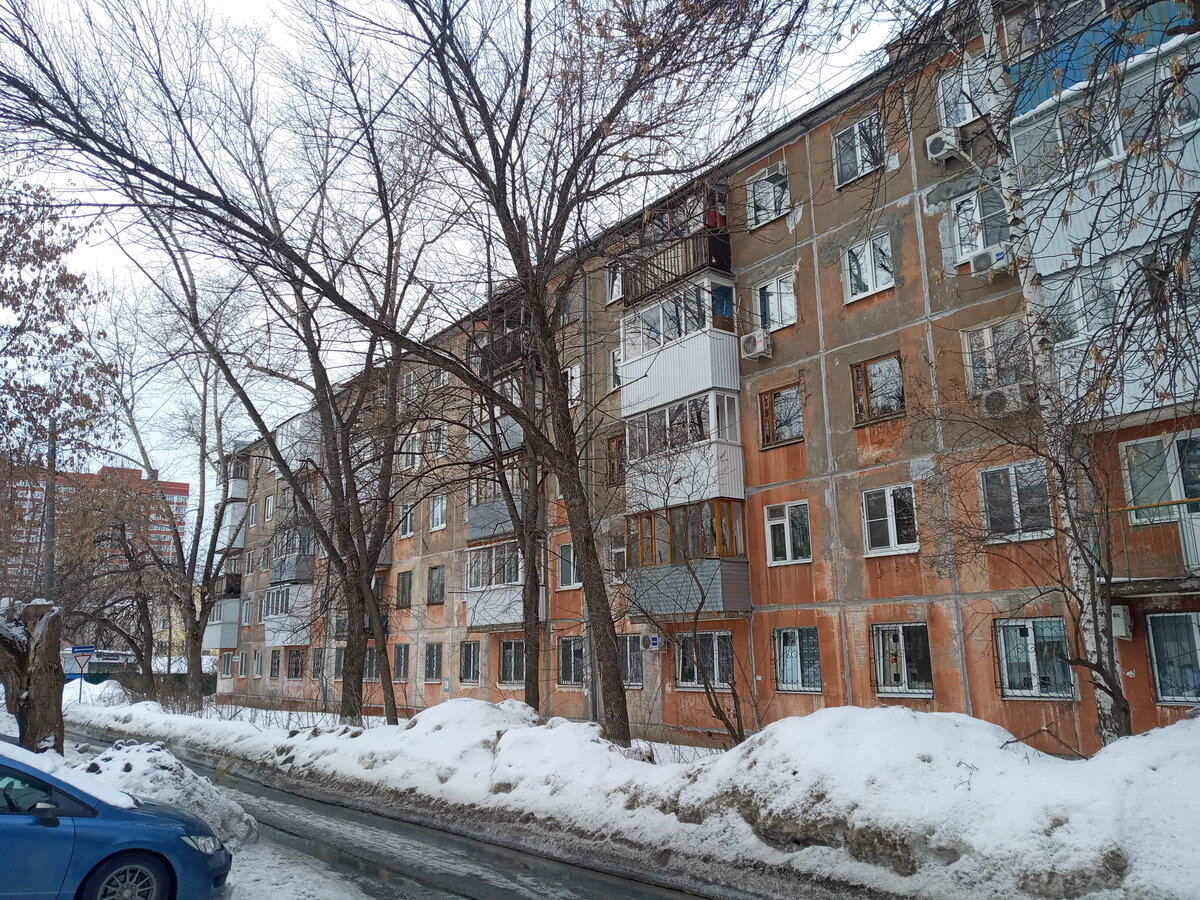 В некоторых городах хрущевки составляют минимум треть жилого фонда (по данным исследования компании Smartloc.ru).
