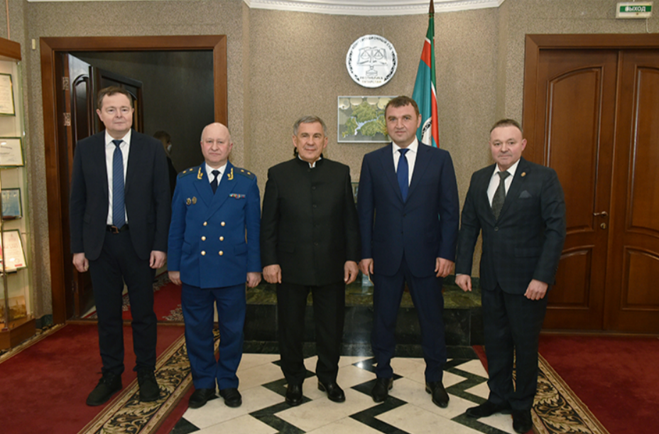 экономическая коррупция. митинг против коррупции москва 2016. коррупция в москве. наиболее коррупционных сфер в россии. борьба с коррупцией в россии статистика.