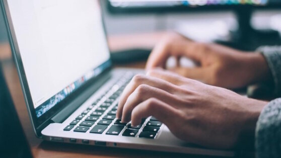    В России заблокировано около 600 ресурсов с фейковыми вбросами о терактах Роман Захаров