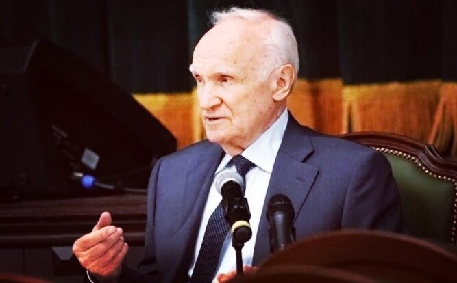 Алексей Ильич Осипов — учёный-богослов, педагог, доктор богословия, заслуженный профессор Московской духовной академии, писатель, публицист, проповедник.