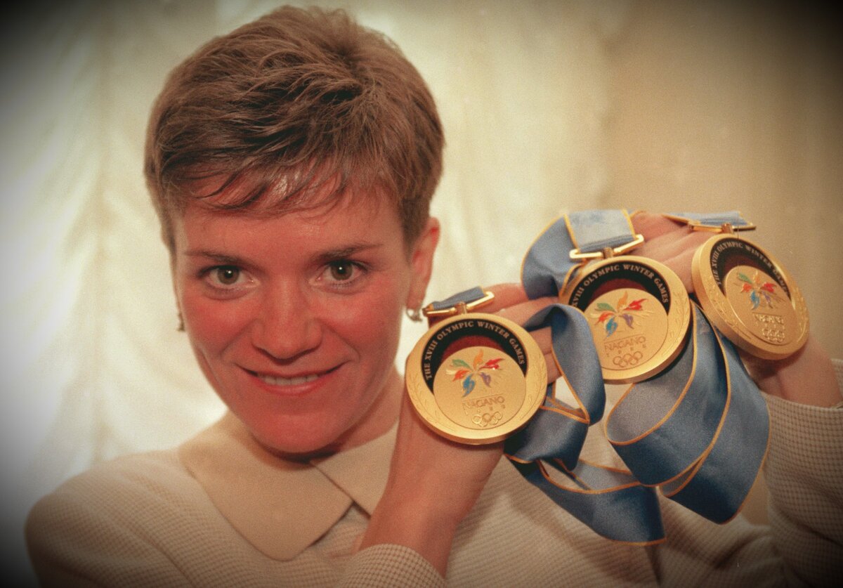 Пять золотых медалей с Олимпиады и 11 первенств на ЧМ.