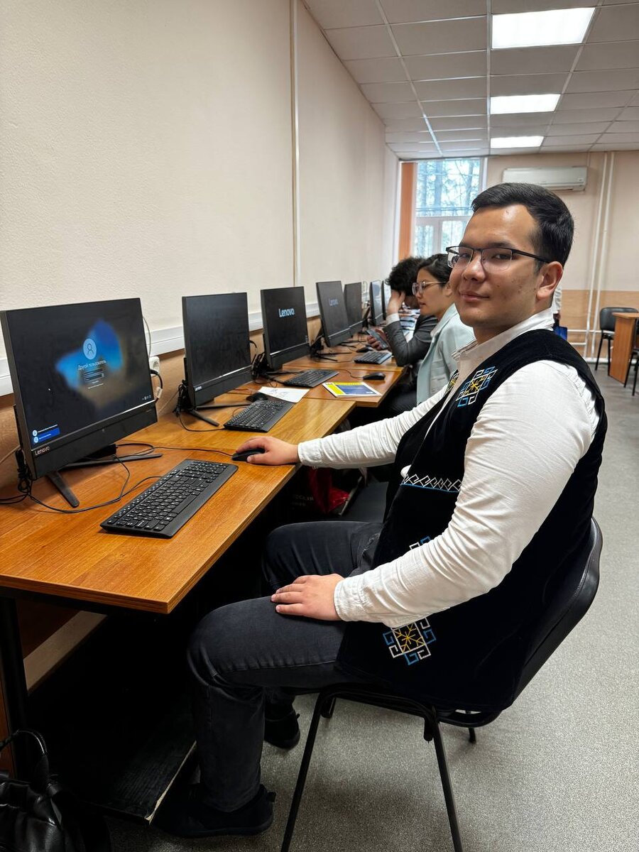 Профессор ТГЭУ д.э.н. Ш.Т. Эргашева подготовила участника для олимпиады – своего талантливого студента Муратова Амира, обучающегося по специальности «Финансы и финансовые технологии».